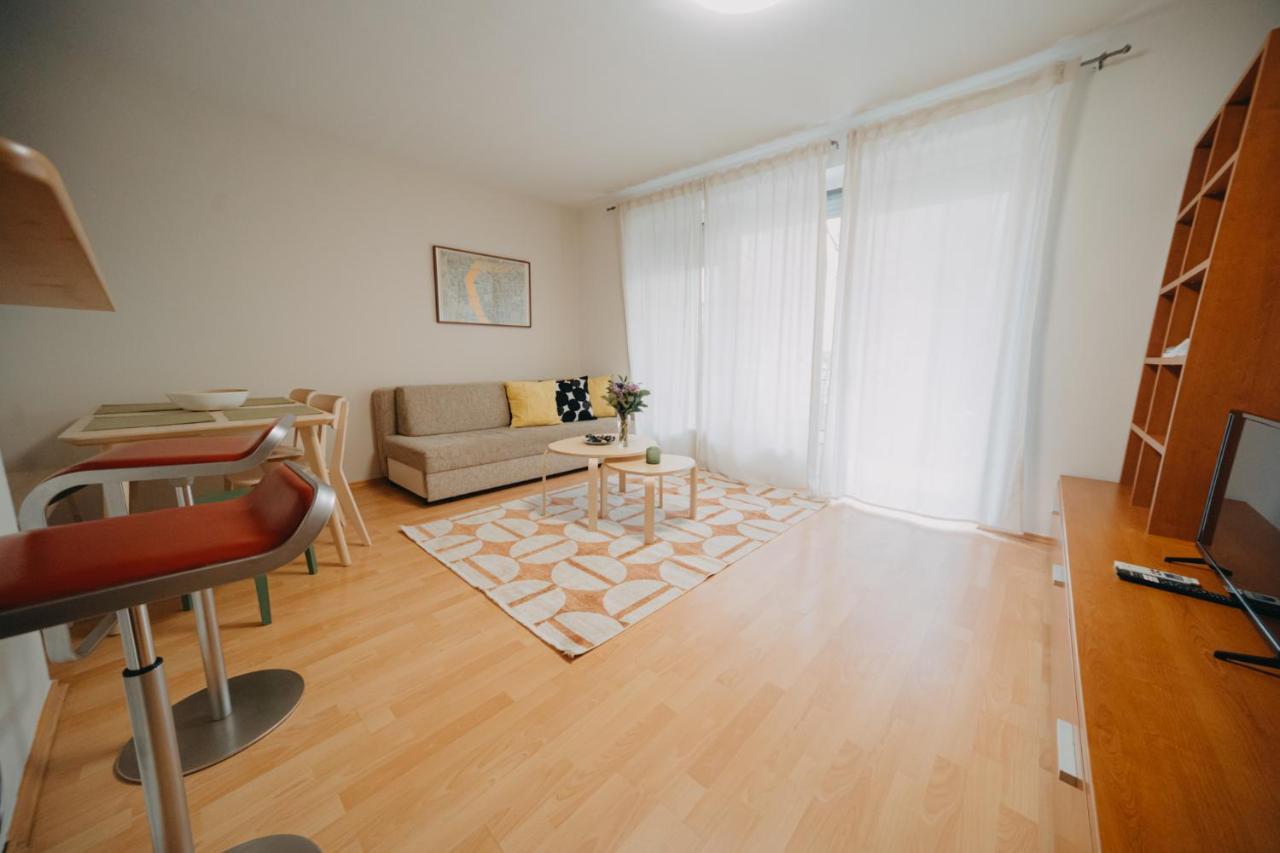Orangehomes One Bedroom Art Apartment Budapest Luaran gambar