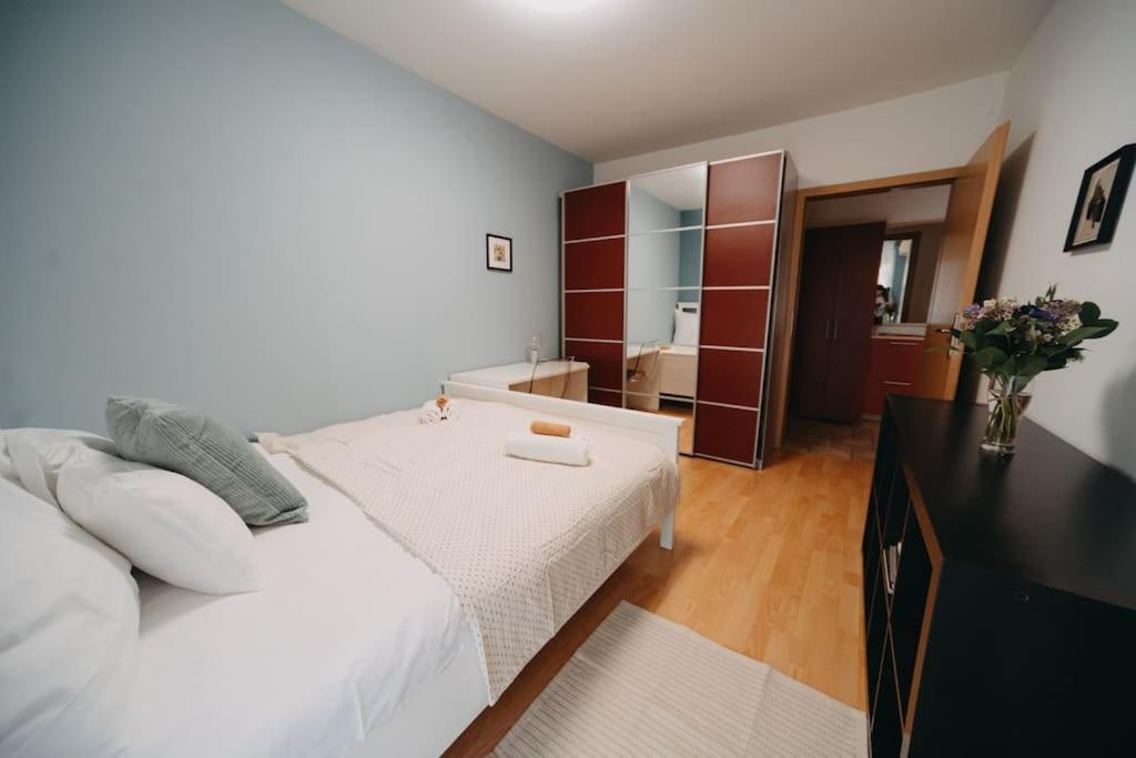 Orangehomes One Bedroom Art Apartment Budapest Luaran gambar
